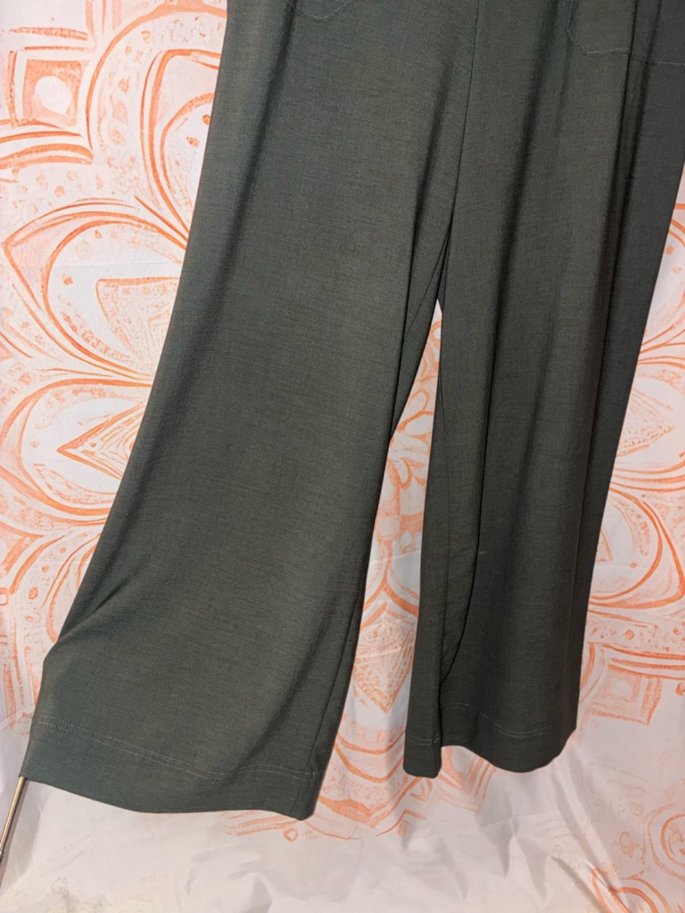 Democracy Dark Gray/Black Wide-Leg Pull-On Pants - Picture 5 of 9